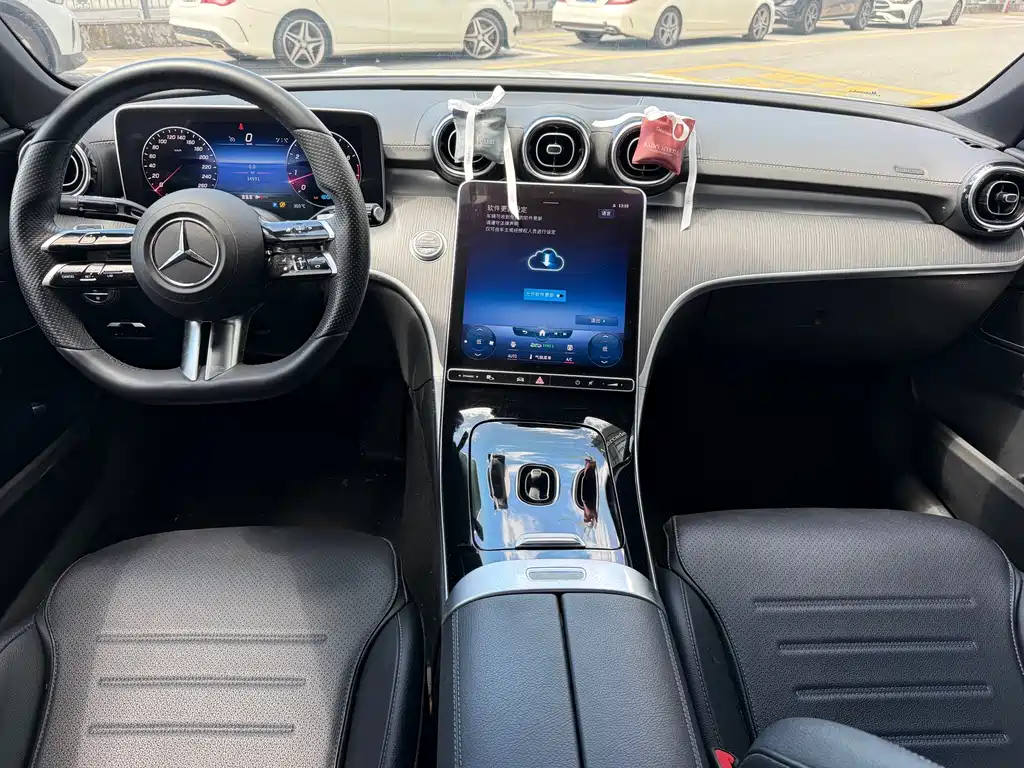 Mercedes-Benz C-Class — миниатюра 9