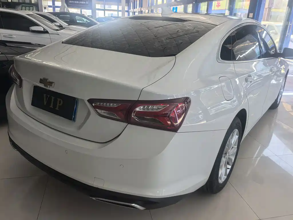 Chevrolet Malibu XL — миниатюра 11