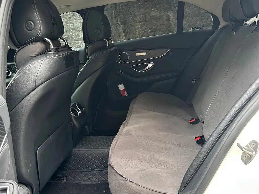 Mercedes-Benz C-Class — миниатюра 9