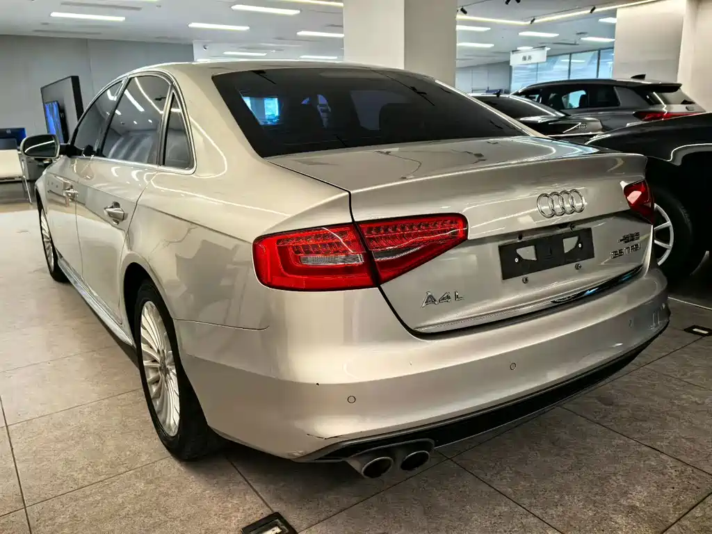 Audi A4L — миниатюра 5