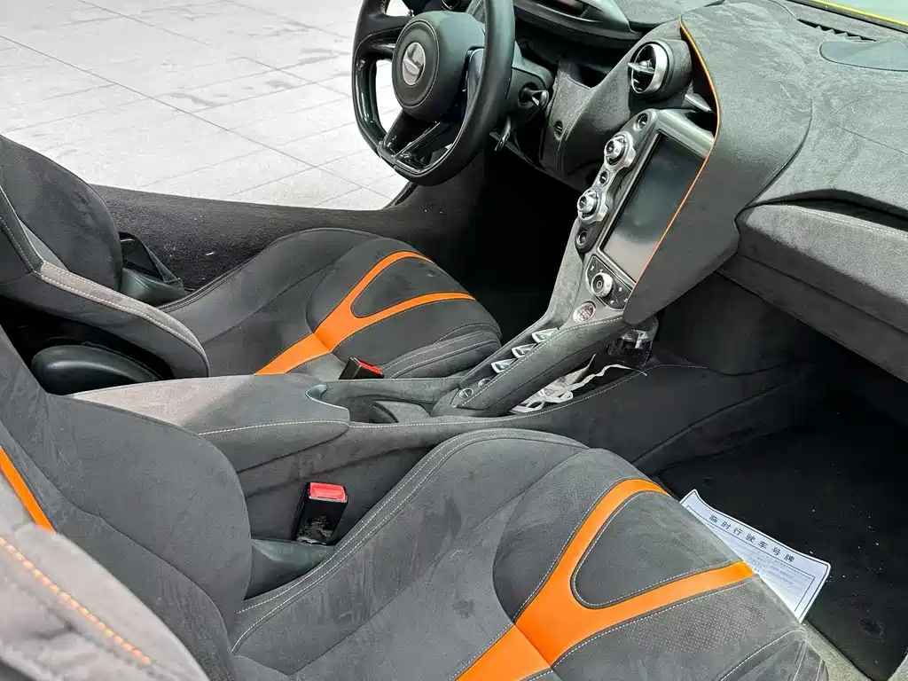 McLaren 720S 2017 4.0T Coupe