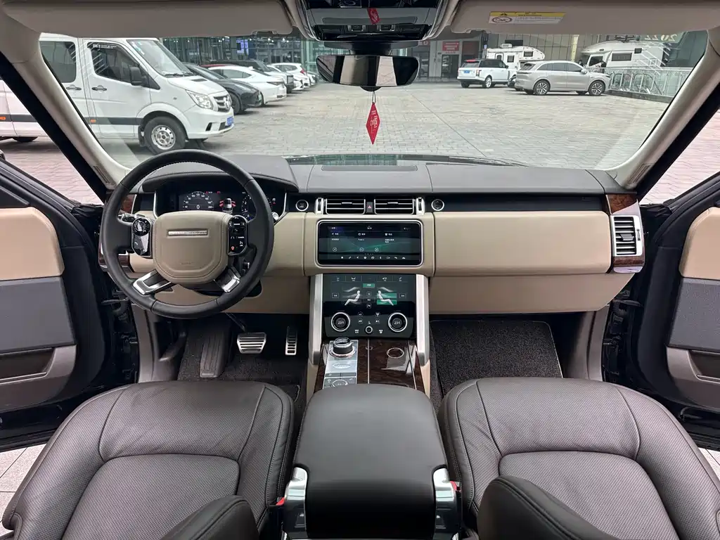 Land Rover Range Rover — миниатюра 8