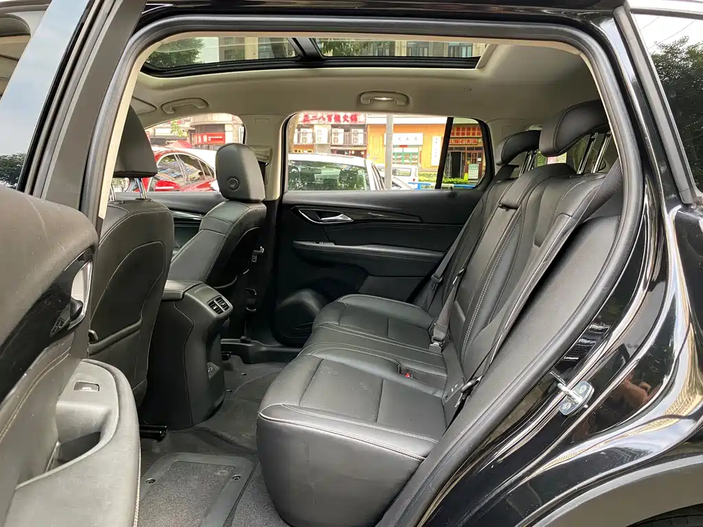 Buick Envision Plus — миниатюра 10