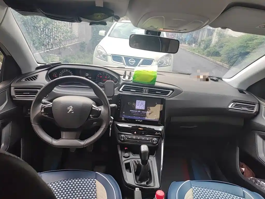 Peugeot 308 — миниатюра 13