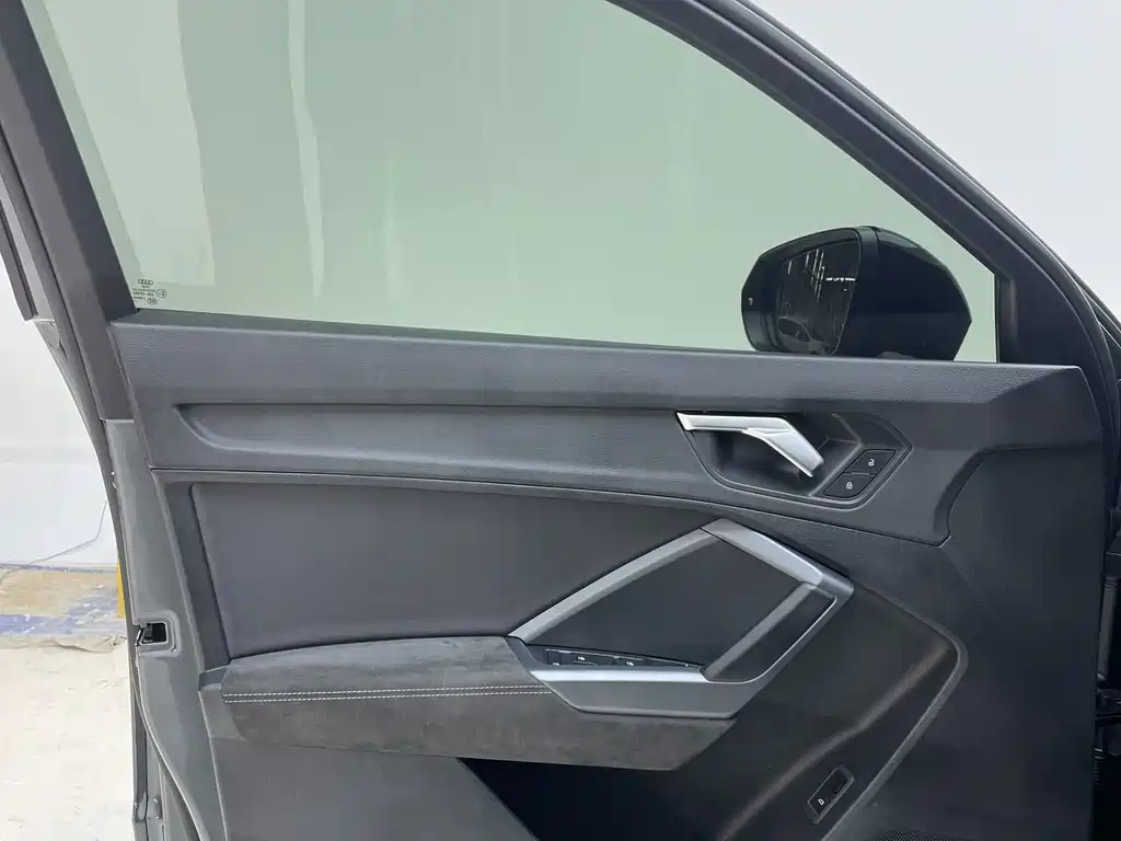 Audi Q3 Sportback — миниатюра 16