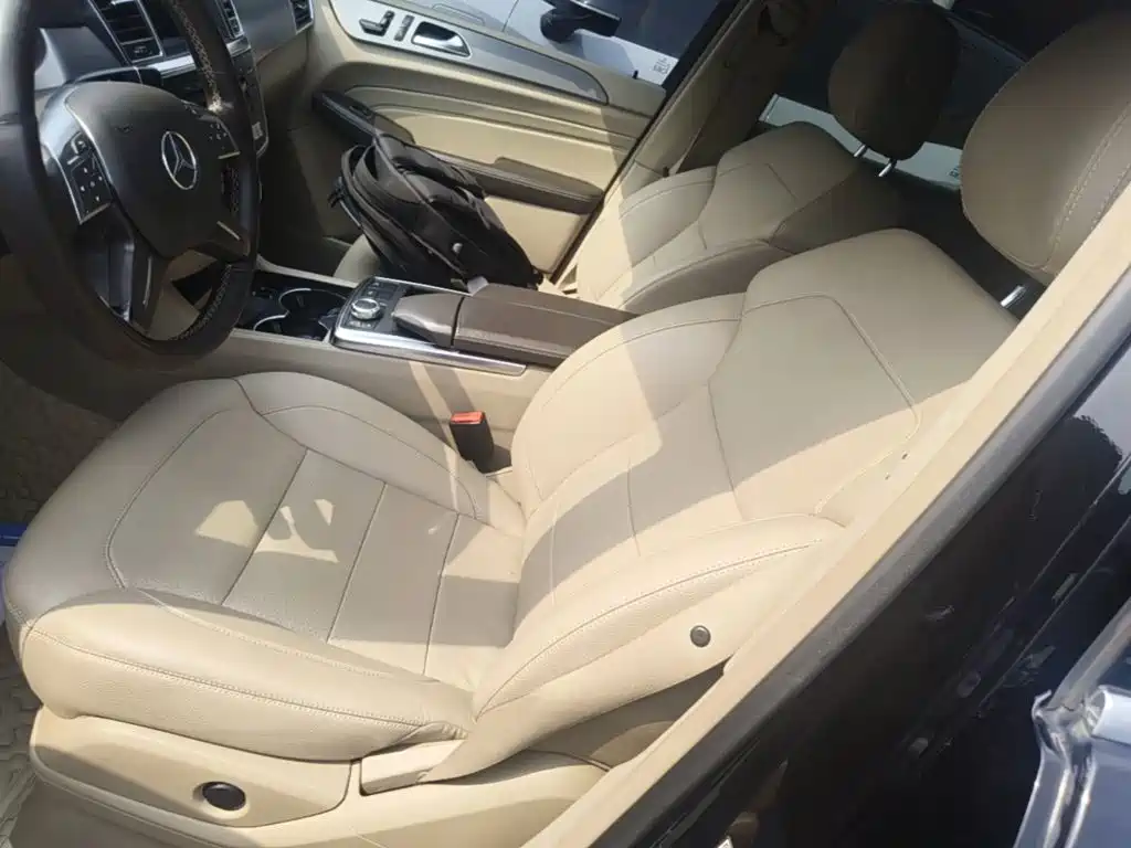 Mercedes-Benz M-Class — миниатюра 15