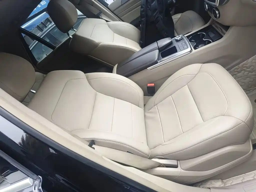 Mercedes-Benz M-Class — миниатюра 25