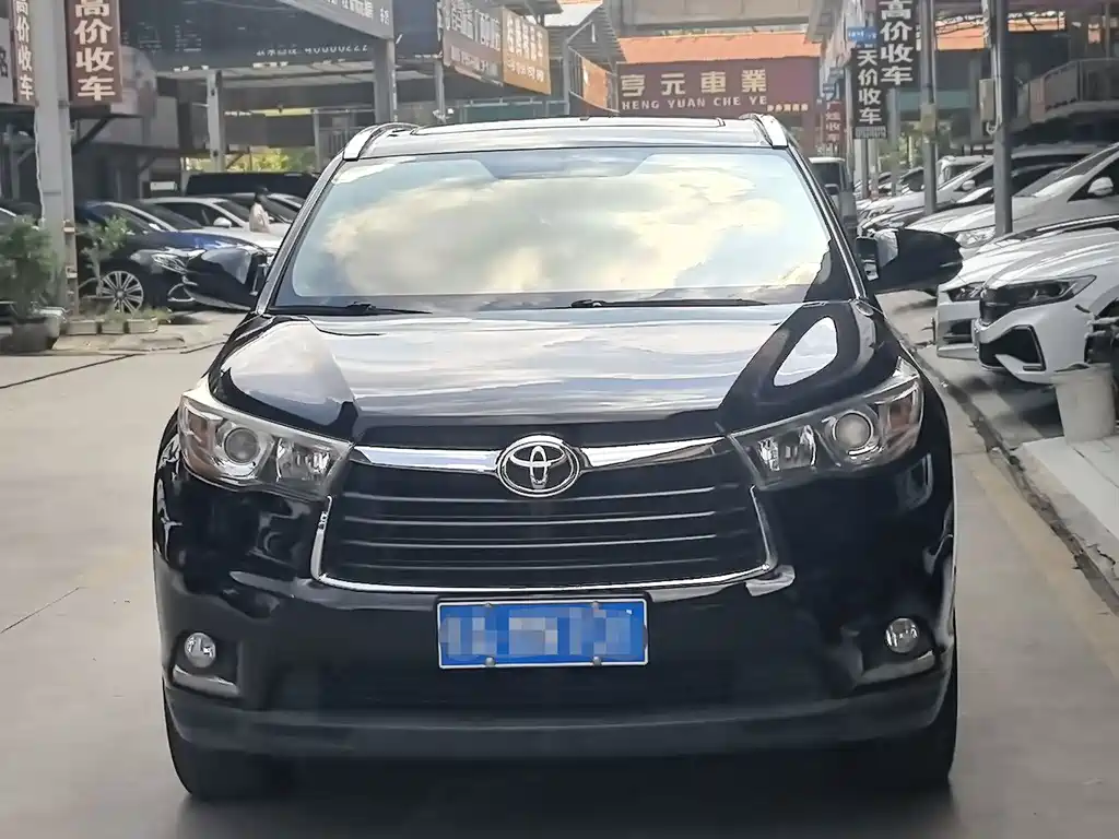 Toyota Highlander — миниатюра 2
