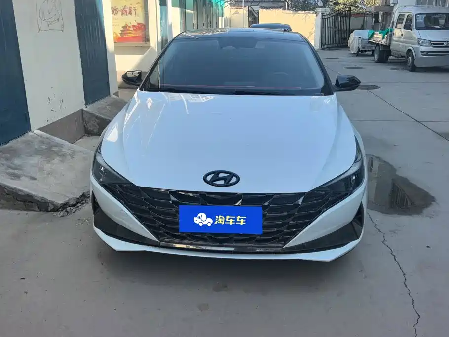 Hyundai Elantra — миниатюра 2