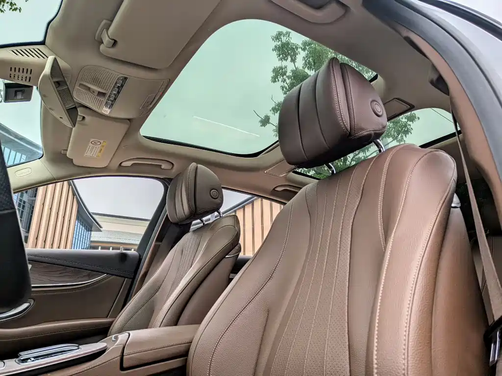 Mercedes-Benz E-Class E 2019 E 300 L Fashion