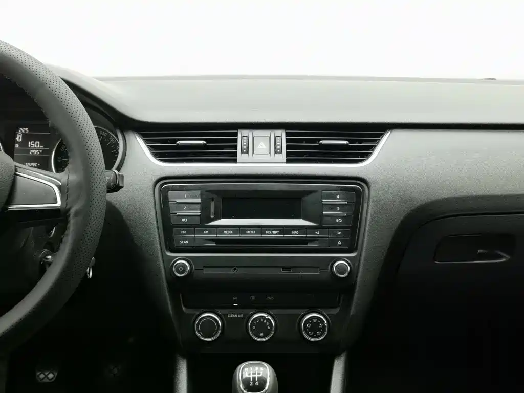 Skoda Octavia — миниатюра 12