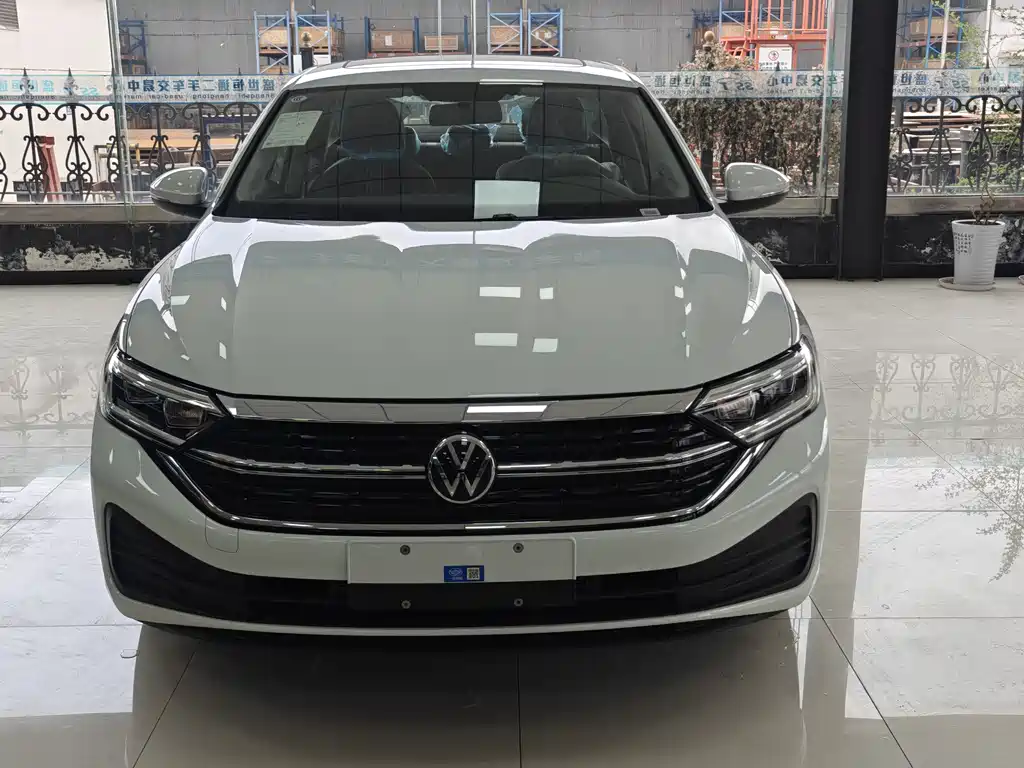 Volkswagen Sagitar - фото 2
