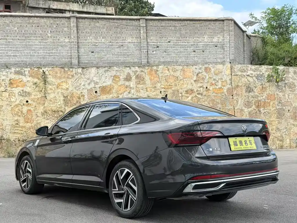 Volkswagen Sagitar — миниатюра 6