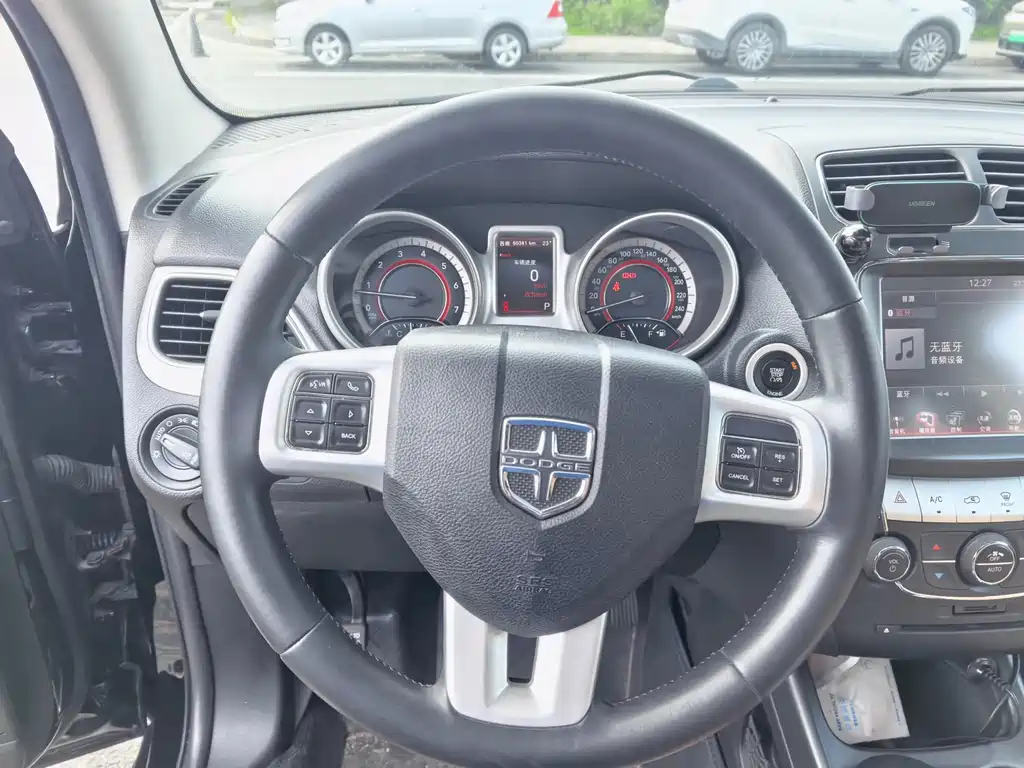 Dodge Journey — миниатюра 8