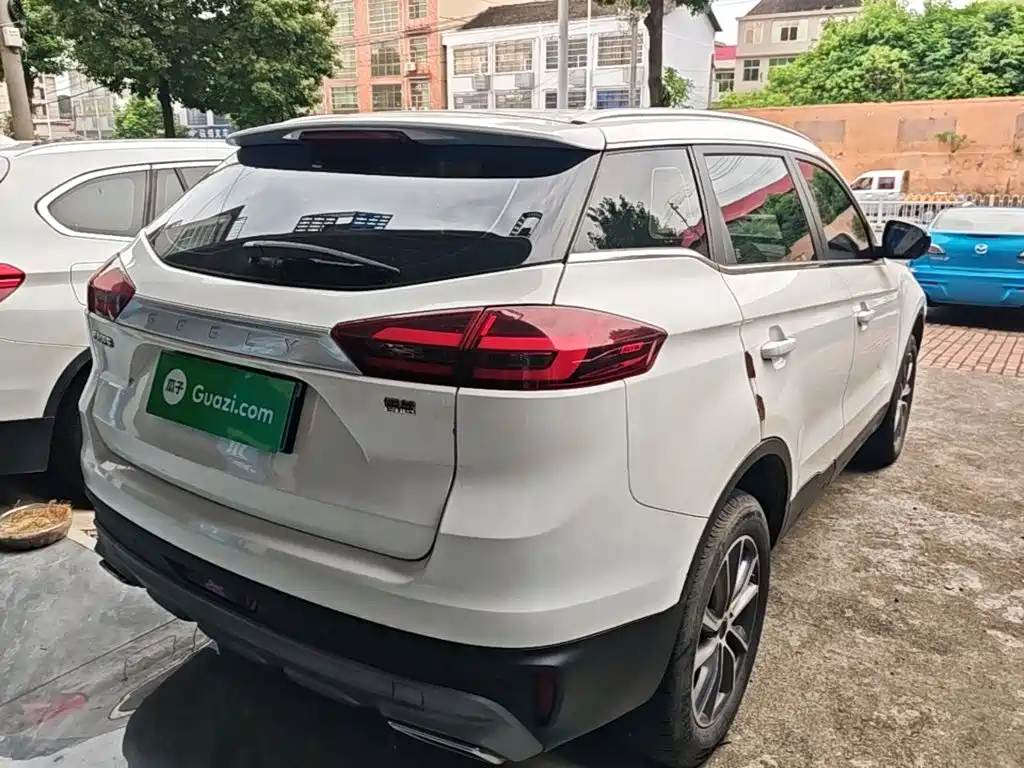 Geely Boyue — миниатюра 7