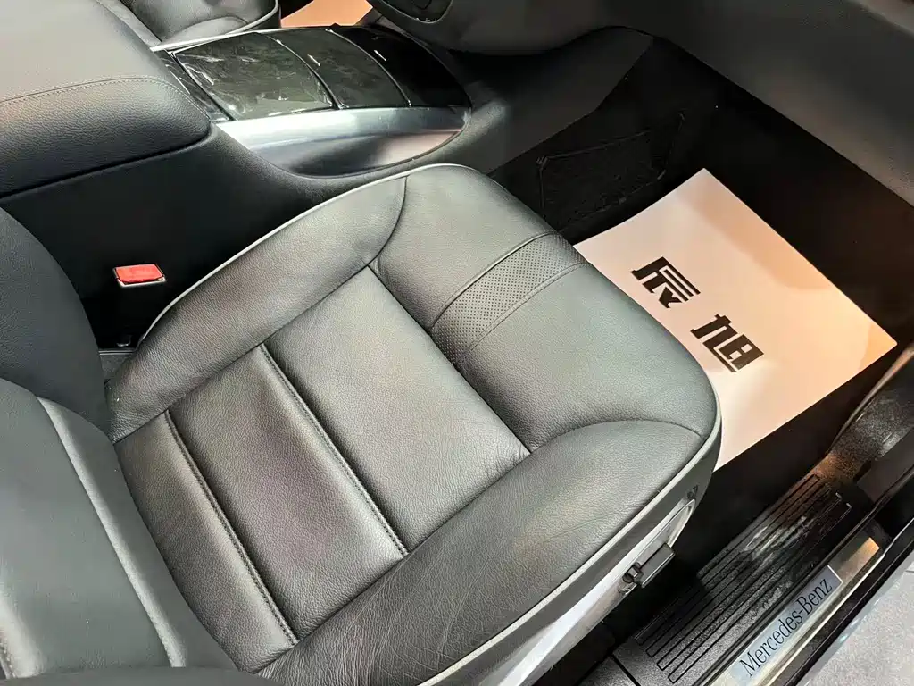 MERCEDES-BENZ R CLASS