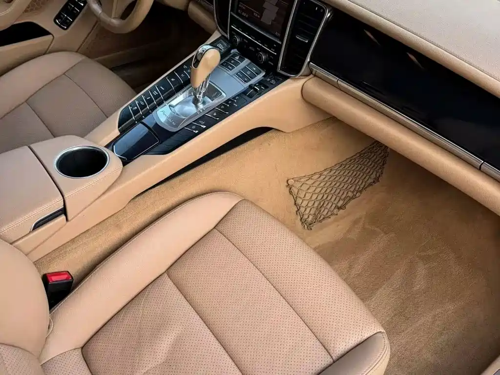 Porsche Panamera — миниатюра 7