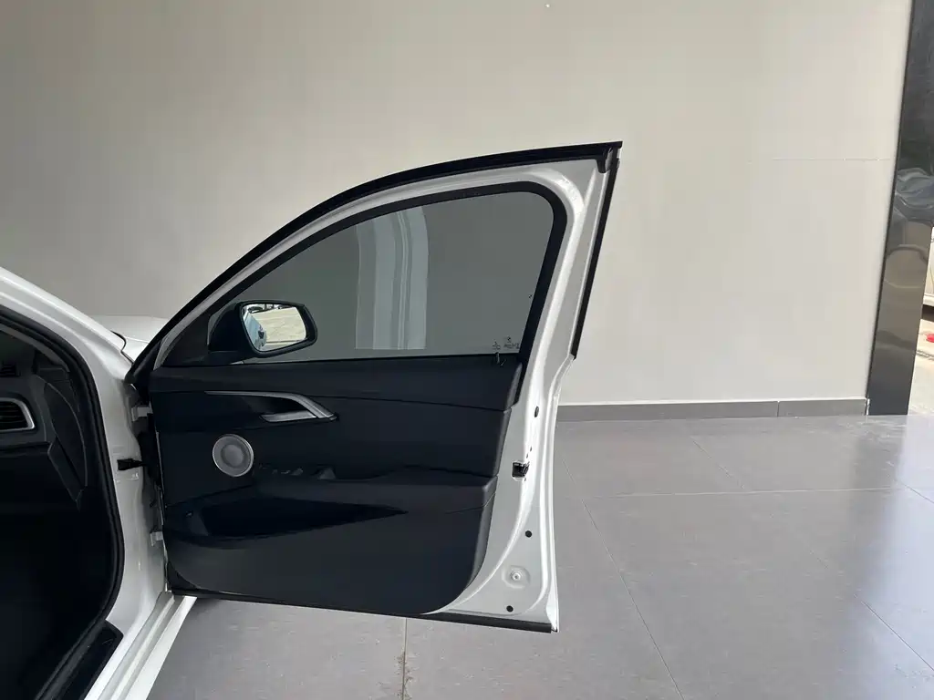 BMW 1 Series — миниатюра 24