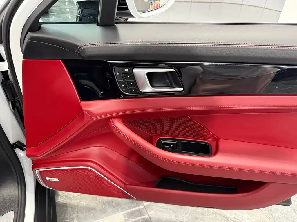 Porsche Panamera — миниатюра 13