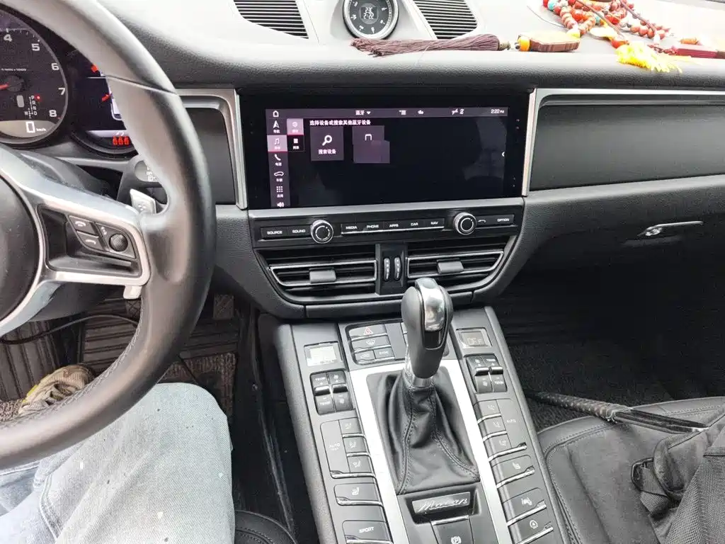 Porsche Macan — миниатюра 14