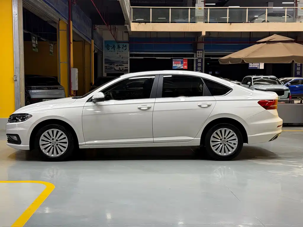Volkswagen Lavida — миниатюра 8