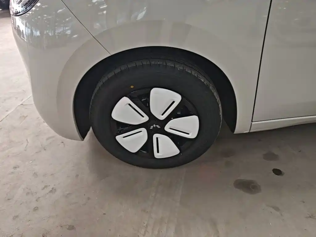 Wuling MINIEV — миниатюра 23