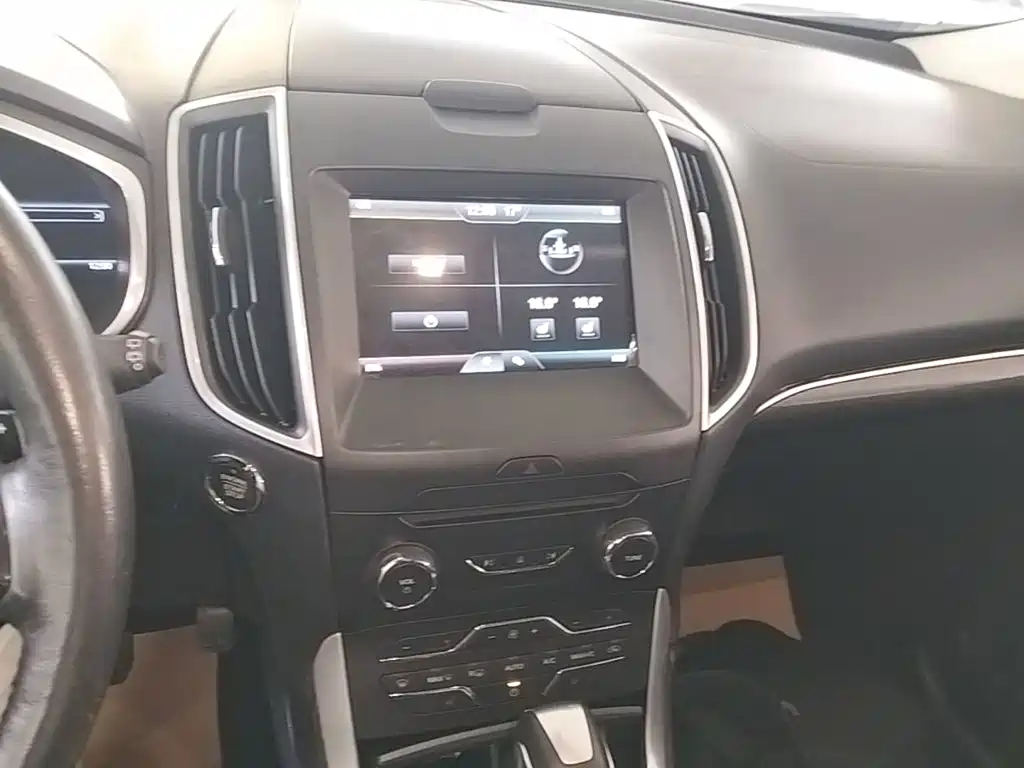 Ford Edge — миниатюра 13