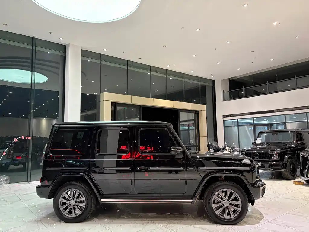 Mercedes-Benz G-Class — миниатюра 13