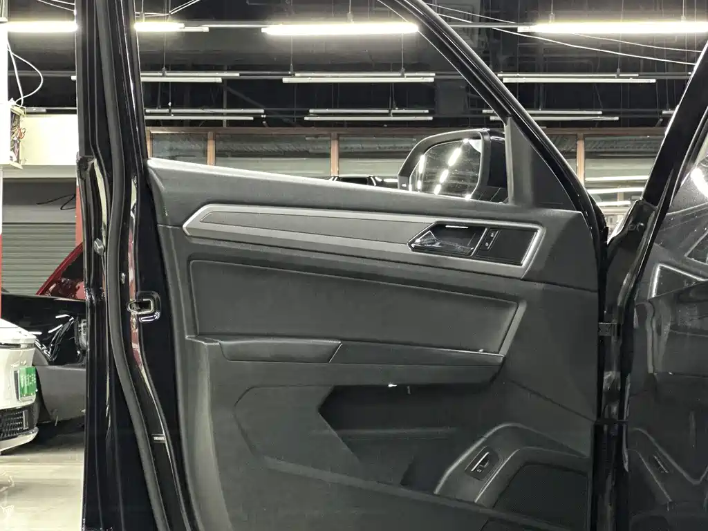 Volkswagen Teramont — миниатюра 24