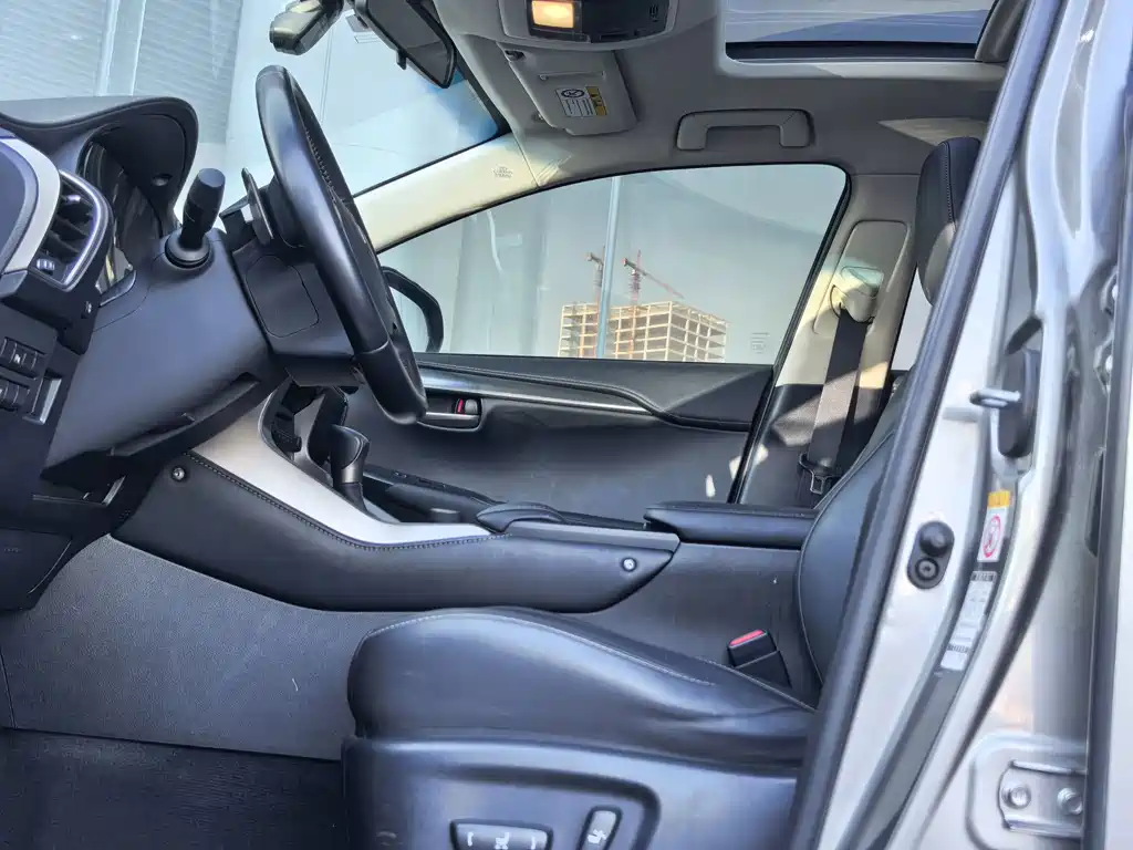 Lexus NX — миниатюра 4
