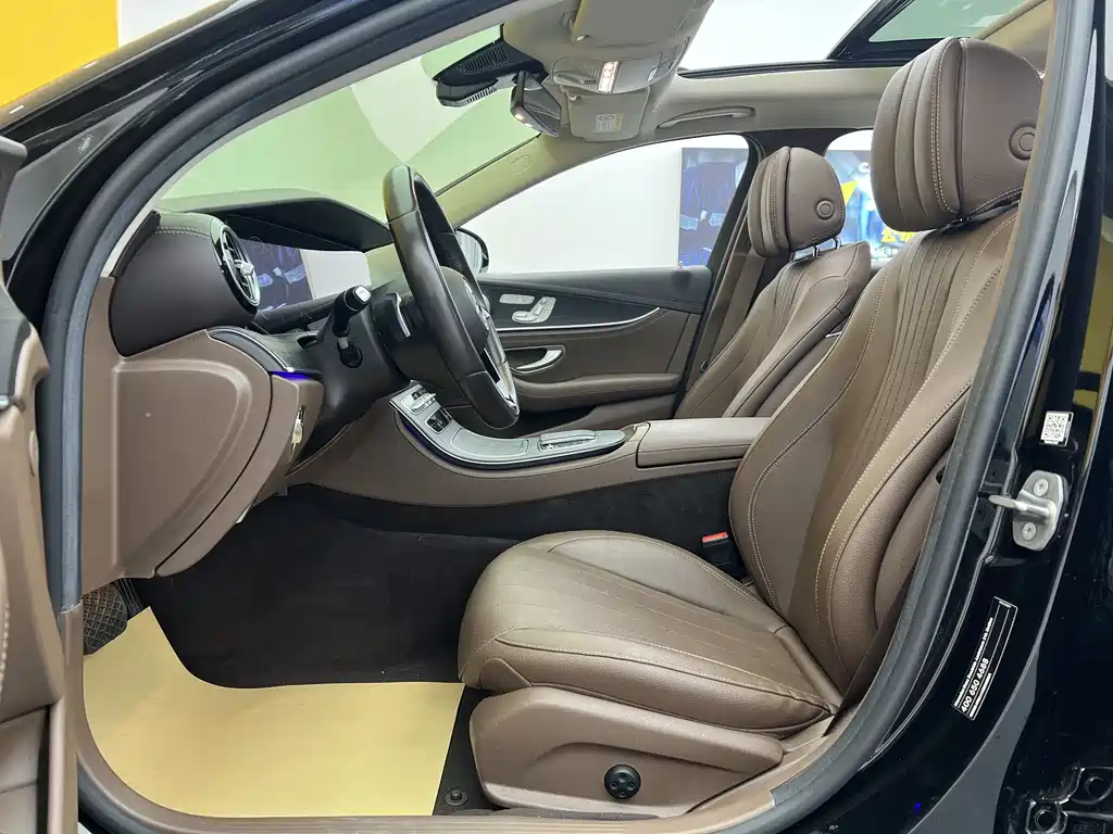 Mercedes-Benz E-Class E 2022 E 300 L Fashion