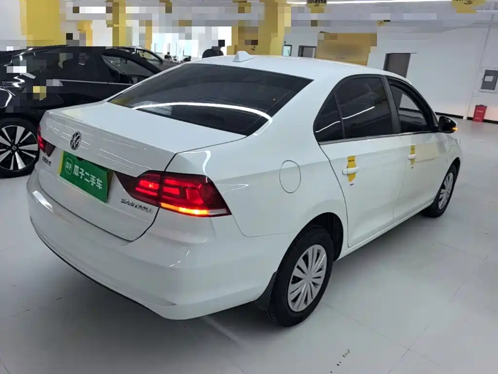 Volkswagen Santana — миниатюра 7
