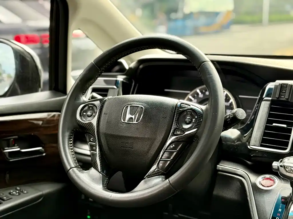 Honda Elysion — миниатюра 22