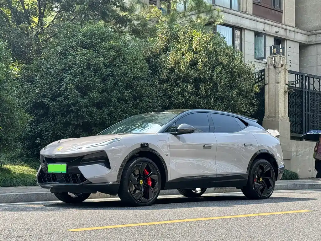 Lotus Eletre — миниатюра 2