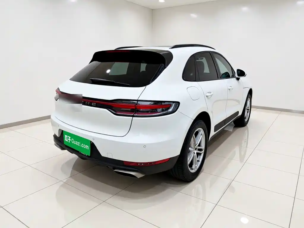 Porsche Macan — миниатюра 6