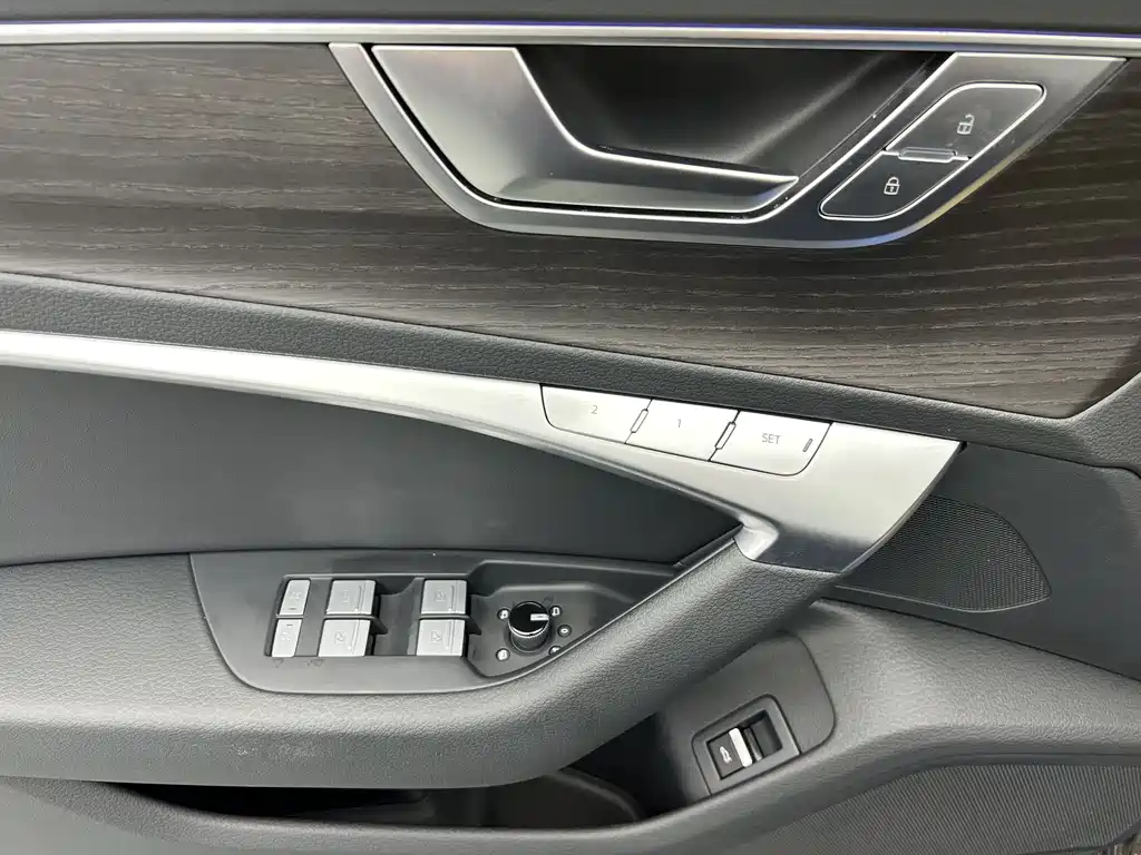 Audi A6L 2026 45 TFSI quattro