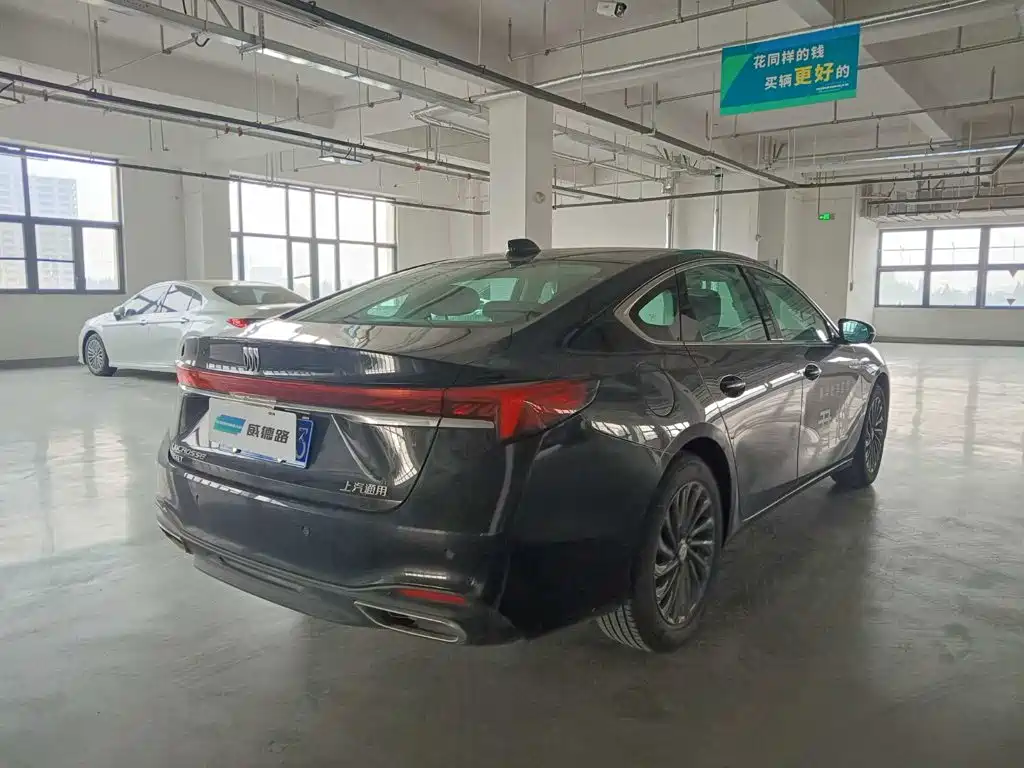 Buick LaCrosse — миниатюра 6
