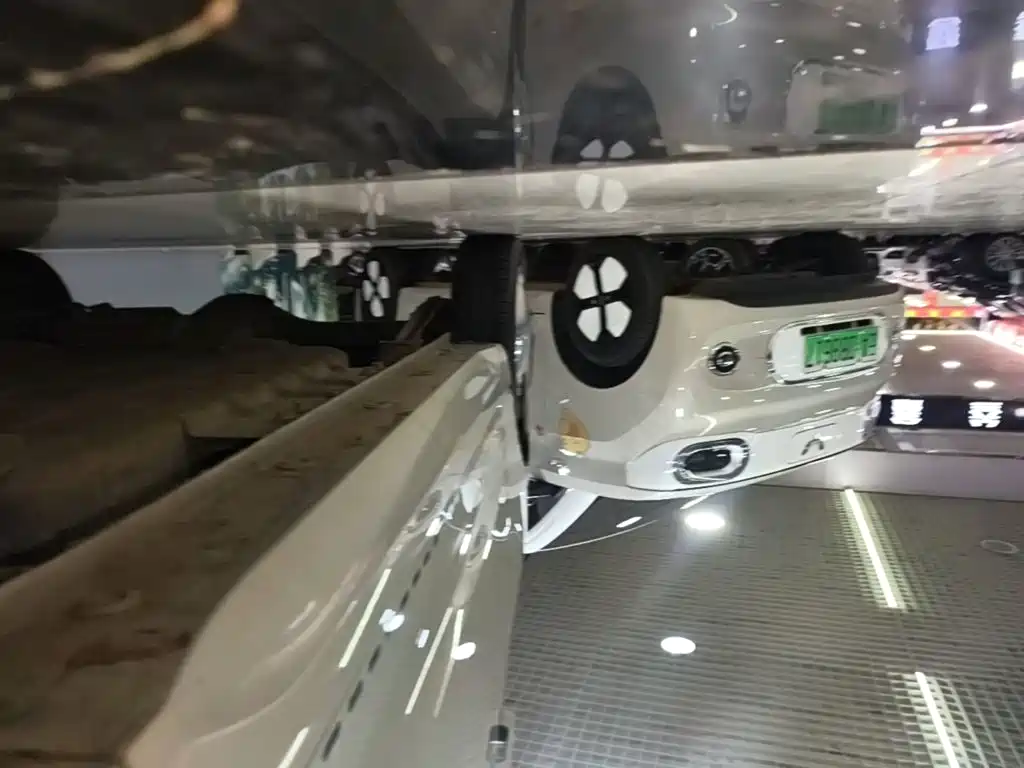Wuling MINIEV — миниатюра 21