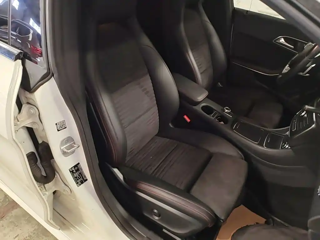 Mercedes-Benz CLA (Import) — миниатюра 25