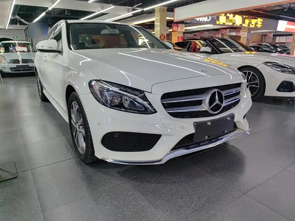 Mercedes-Benz C-Class — миниатюра 4