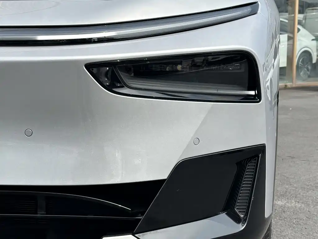 XPeng G7 — миниатюра 9