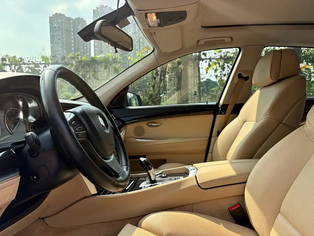 BMW 5 Series GT — миниатюра 7