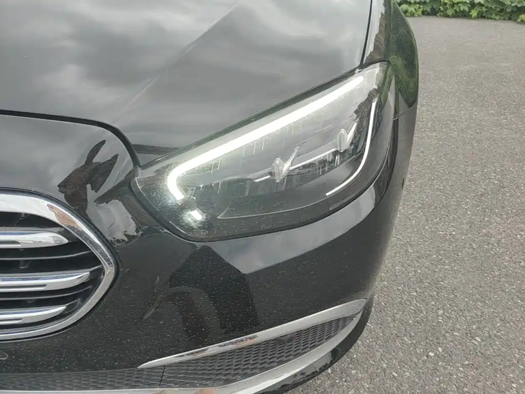 Mercedes-Benz E-Class — миниатюра 24