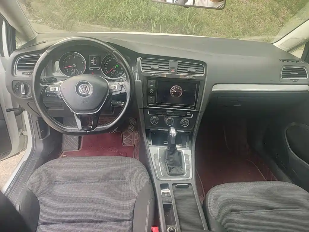 Volkswagen Golf — миниатюра 10