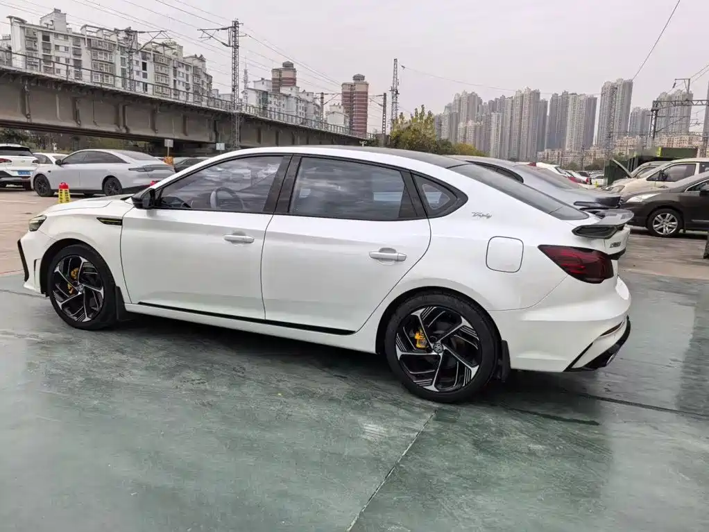 MG MG6 — миниатюра 4