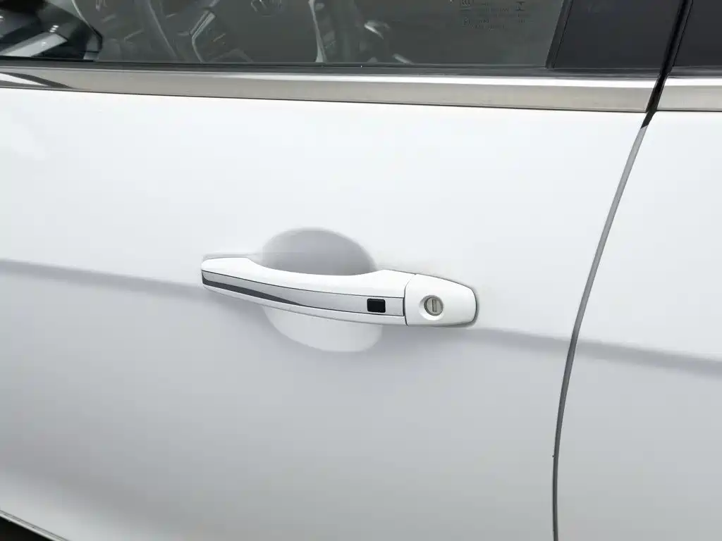 Geely Emgrand — миниатюра 18