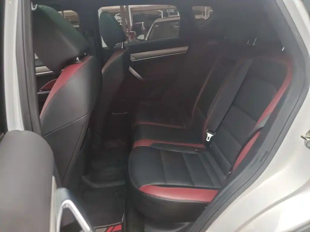 Geely Binyue — миниатюра 17