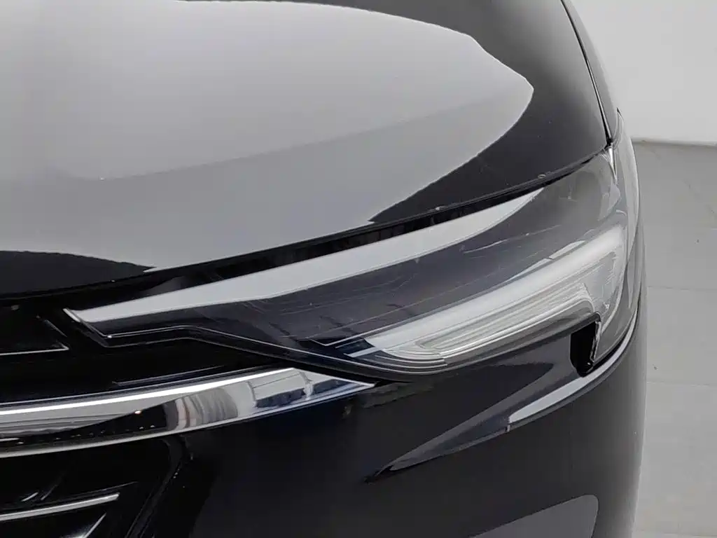 Buick Envision Plus — миниатюра 7