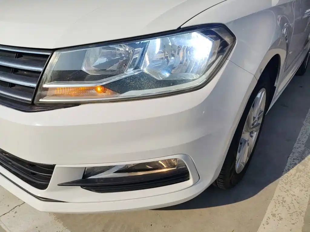 Volkswagen Santana — миниатюра 24