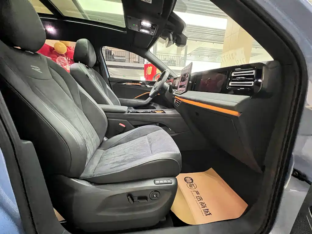 Volkswagen Tiguan L — миниатюра 8